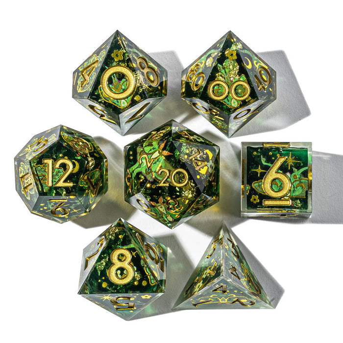 Luna Moth 7- Piece Iconic Dice Set