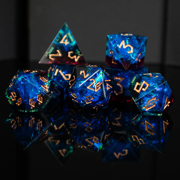 Sharp-Edged Resin Dice