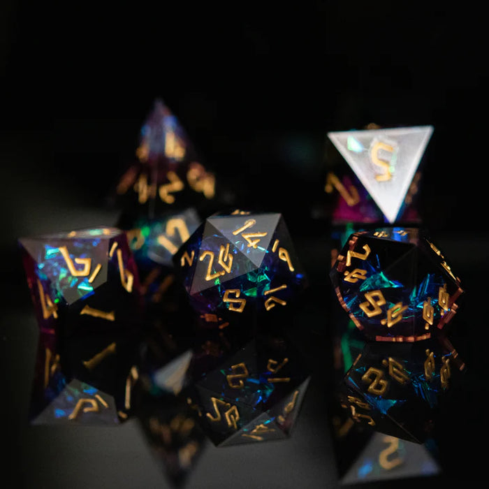 Sharp-Edged Resin Dice