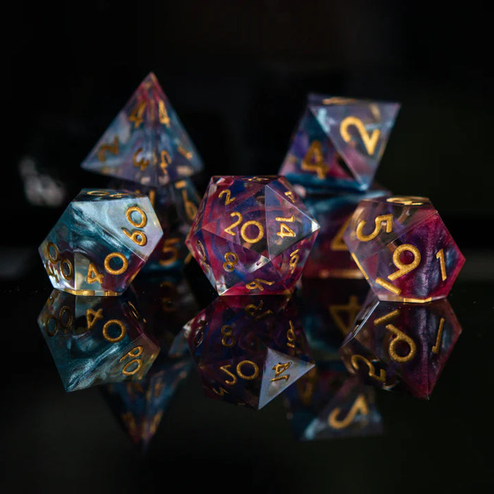 Sharp-Edged Resin Dice